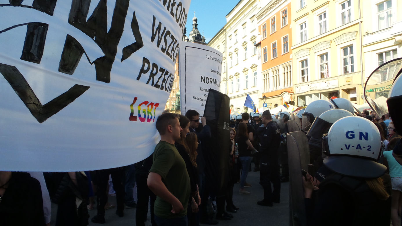"Zboczeńcy, wypier**lać".Manifestowali przeciwko Marszowi Równości 18.05.2019 w Krakowie