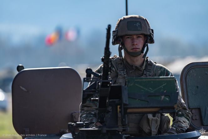 „Duch dyscypliny” i 800 euro. Nowy program Macrona ma wzmocnić armię