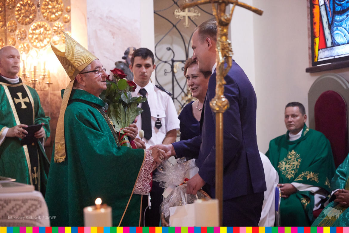 Bobrówka. Abp. Sławoj Leszek Głódź przyjechał w rodzinne strony. Obchodził ważną uroczystość [ZDJĘCIA]