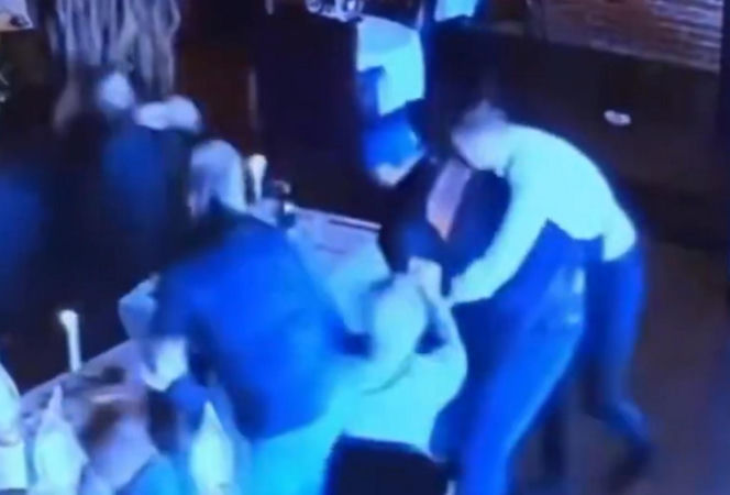 Chciał zabić żonę w restauracji! Kelner bohaterem
