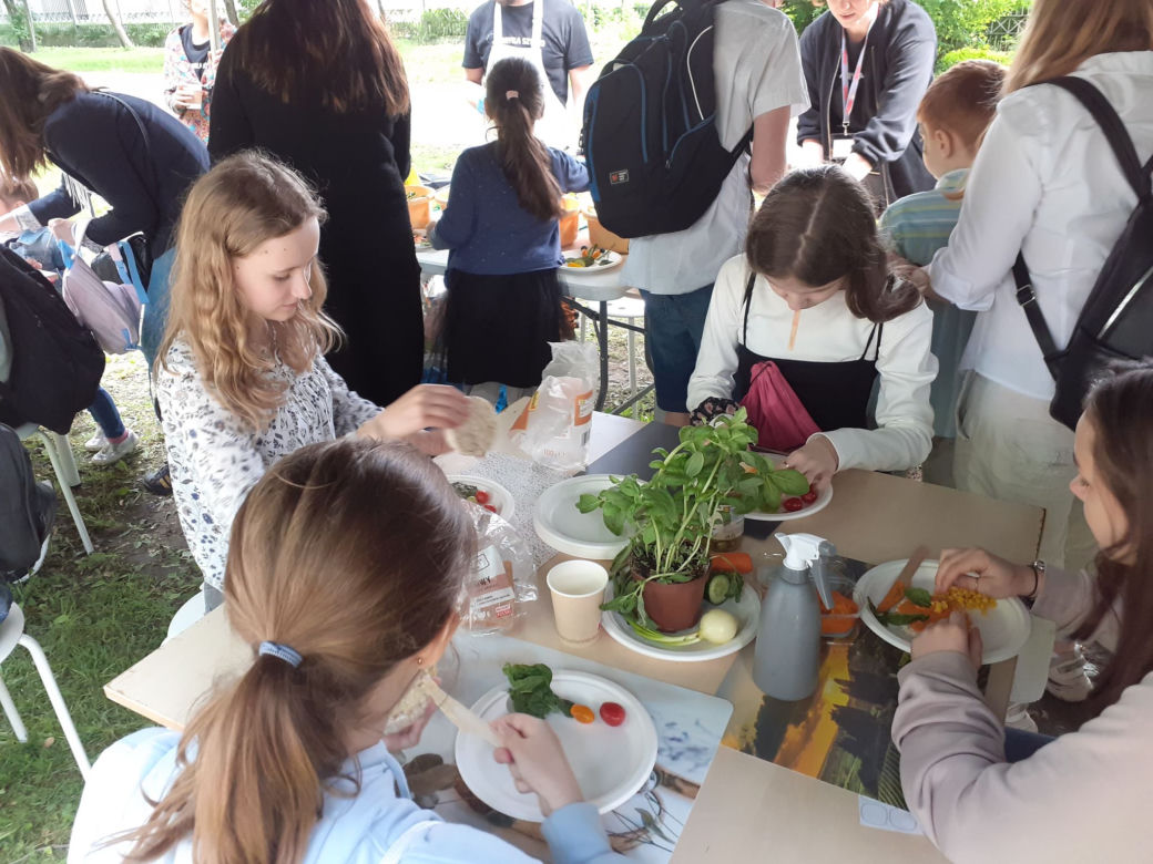 Rodzinny piknik na Abramce