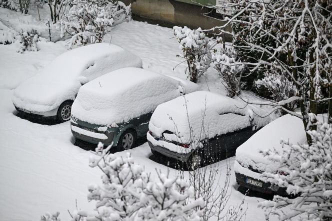 Atak zimy w Polsce. Śnieżyca paraliżuje południe kraju. Strażacy mieli ponad 1,5 tys. interwencji