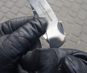 Gruzin ukradł 100 tys. euro, rzucił się z nożem na policjanta! 