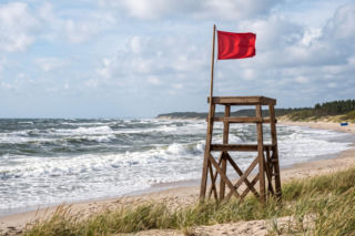 Sinice Łazy. Czy w Łazach można się kąpać 20.08? Flaga, warunki pogodowe