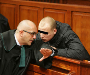Zadźgali policjanta na przystanku, bo zwrócił im uwagę. Rocznica śmierci Andrzeja Struja