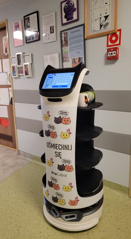 Chorzów: W szpitalu pracuje robokot! [ZDJĘCIA]