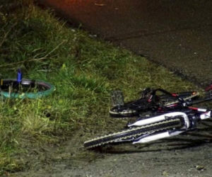Z impetem wjechał w dzieci na poboczu, 13-latek walczy o życie