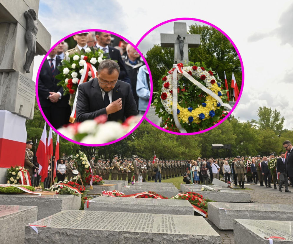 Uroczystości pod Pomnikiem Ofiar Ludobójstwa. Obok na miniaturach składanie kwiatów. Relacja w SE Polityka.