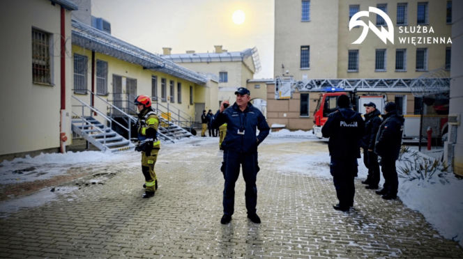 Kompleksowa odpowiedź na zagrożenia – ćwiczenia lokalnych służb w Zakładzie Karnym w Siedlcach