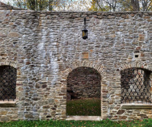 Zamek Miecz w Świeciu na Dolnym Śląsku