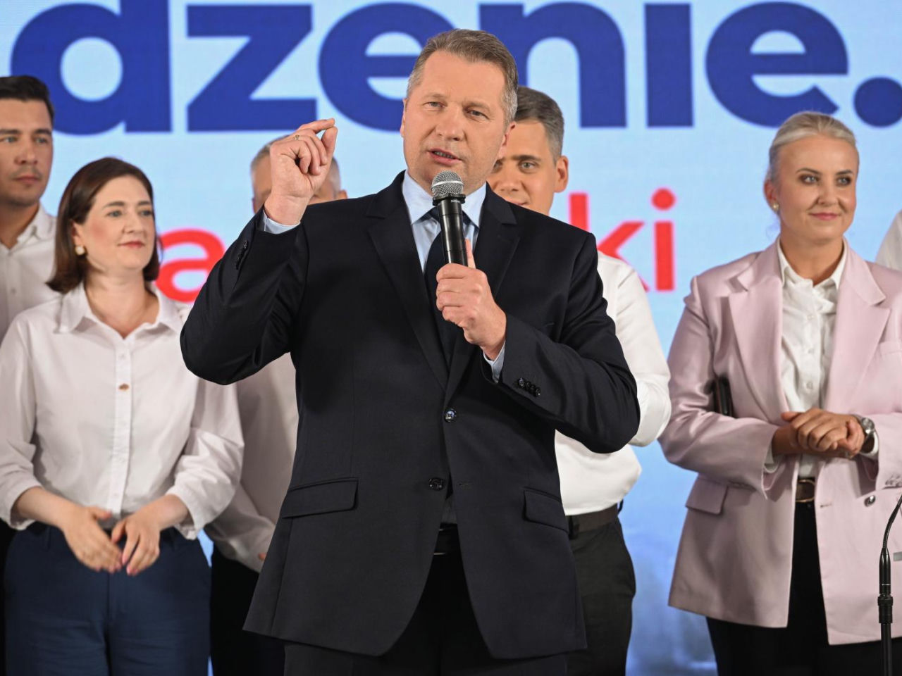Kaczyński i Czarnek z nowymi propozycjami. Zaprezentowali "Przebudzenie. Program dla…