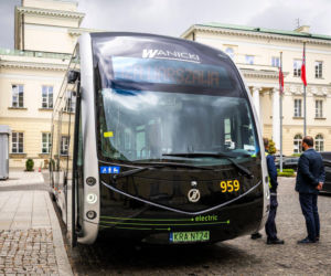 Elektryczny autobus z Hiszpanii testowany na stołecznych drogach