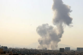 Atak dronów na ambasadę USA w Rijadzie. Wybuchł pożar!