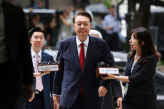 Były prezydent Jun Suk Jeol skazany na dożywocie za kierowanie zamachem stanu