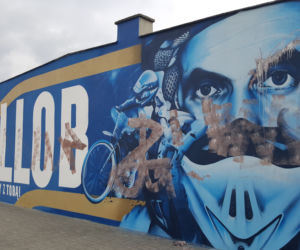 Ktoś zniszczył mural Tomasza Golloba w Bydgoszczy