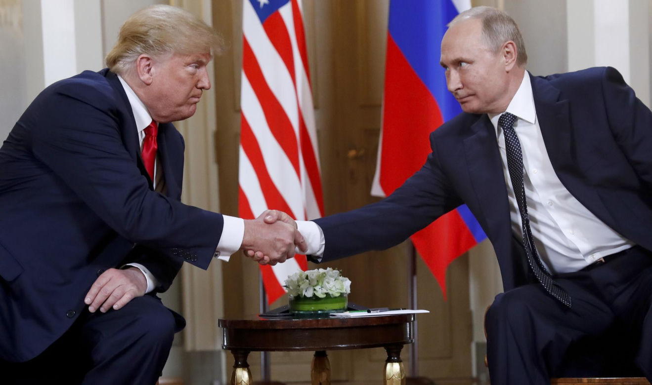 Przygotowania do spotkania Putin-Trump w bazie sił powietrznych USA na Alasce