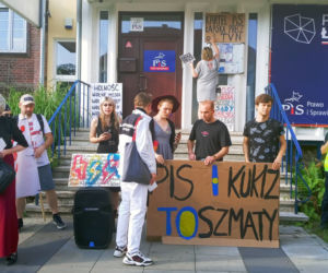 Protest w Szczecinie po przegłosowaniu ustawy Lex TVN
