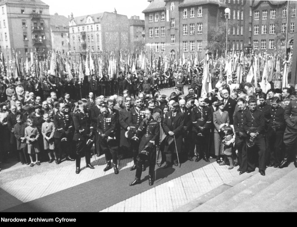 100 archiwalnych zdjęć Katowic, które trzeba zobaczyć. Sentymentalna podróż w czasie