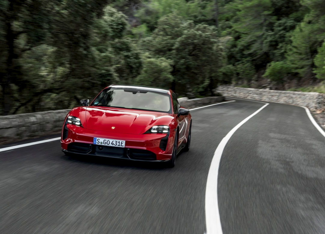 Porsche Taycan GTS Sport Turismo