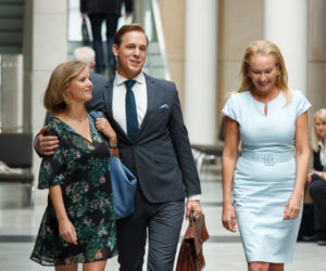 O mnie się nie martw 3 sezon odc. 8. Iga (Joanna Kulig), Marcin (Stefan Pawłowski), Renata Kaszuba (Katarzyna Gniewkowska)