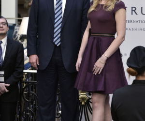 Córka Trumpa w prześwitującej bluzce. Pokazała za dużo? Tiffany Trump