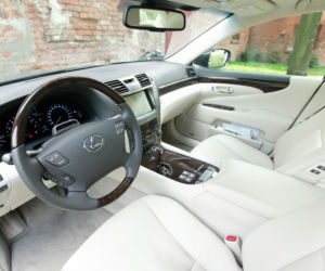 Lexus LS 460