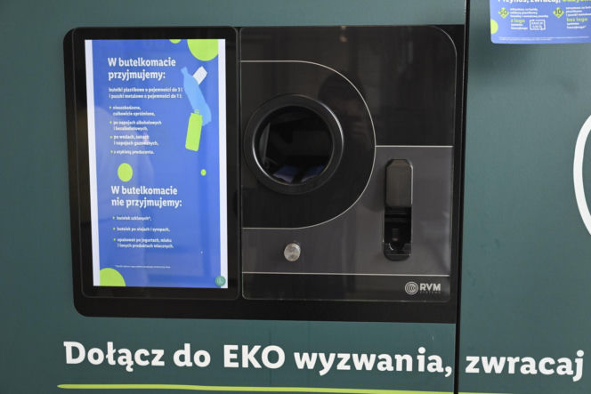 Tak Polacy zarabiają na butelkach i puszkach! Prawie 1000 zł za jednym zamachem