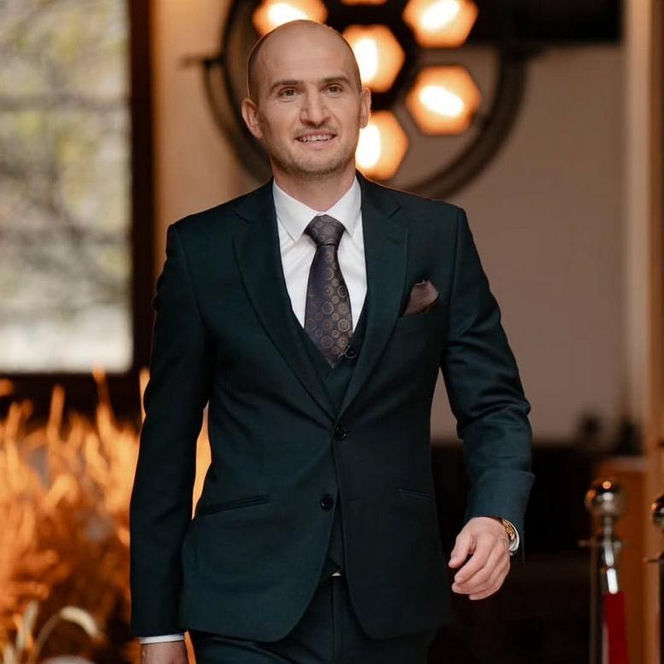 Nowa dziewczyna Rafała Gajdy to prawdziwa piękność! Rolnik zabrał ją na Bahamy