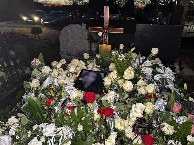 Zginęły dwie nastoletnie przyjaciółki – Maja (†16 l.) i Kinga (†16 l.). Za kierownicą siedział 17-letni Michał G., chłopak jednej z nich