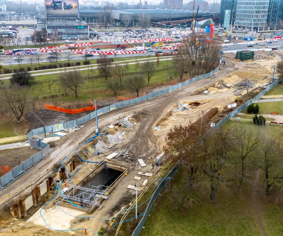 Tramwaj do Dworca Zachodniego w Warszawie. Jaka linia dotrze na dworzec?