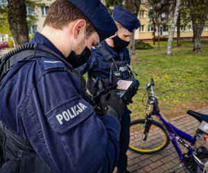 Policjanci kontrolują rowery w Białymstoku