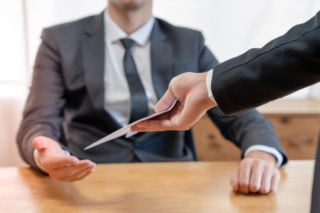 Prokuratura chce warunkowego umorzenia sprawy - o losie 13 członków komisji wyborczej z Międzyzdrojów zdecyduje sąd