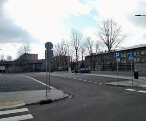 Katowice: 20 godzin bezpłatnego parkingu - wystarczy bilet na pociąg Kolei Śląskich [ZDJĘCIA, AUDIO]