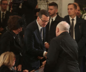 Premier przyjmuje kondolencje