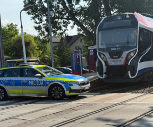 Dramat w pociągu WKD jadącym do Warszawy. Nie żyje pasażer
