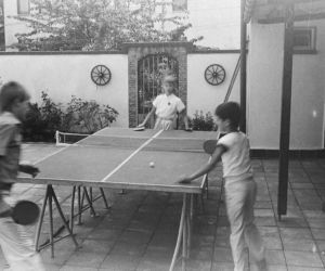  NIESAMOWITA historia! Zapomniana klisza sprzed kilkudziesięciu lat odkryła zdjęcia. Szukamy ich właściciela!