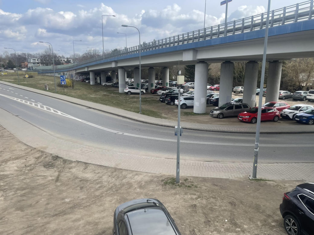 "Park & Gumofilce" - parking na dziko przy stacji PKP Warszawa Płudy (31.03.2025)