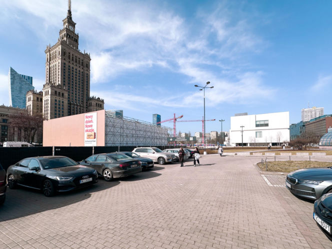 Unboxing Amazon - reklamowy pawilon na Placu Centralnym w Warszawie