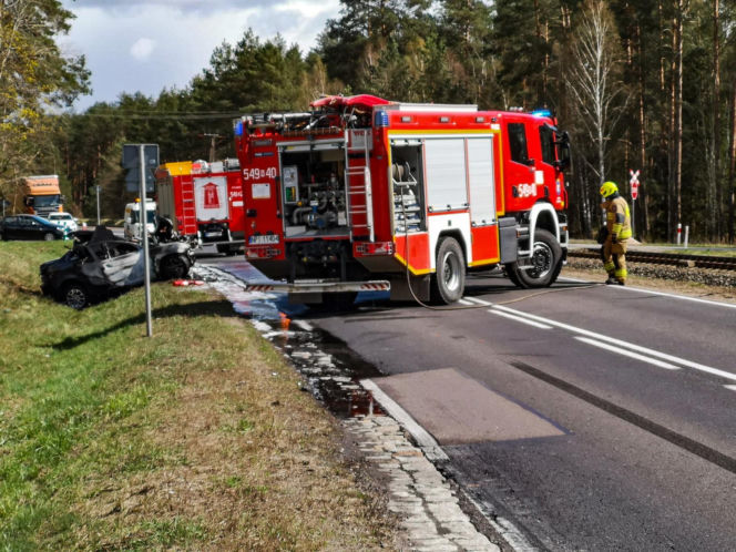 Tragiczny finał ucieczki przed policją. Auta stanęły w ogniu, zginęły dwie osoby