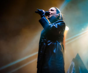 Misternie zaplanowane wizualne widowisko – Epica, Amaranthe i Charlotte Wessels zagrali w Warszawie [RELACJA]