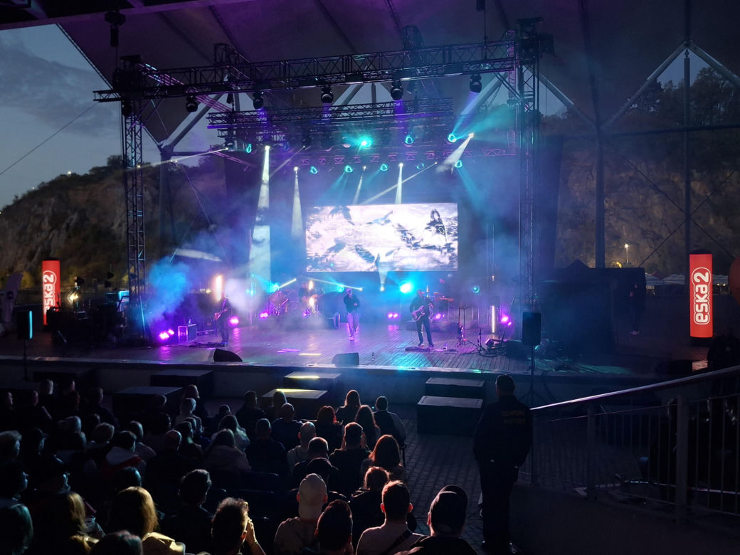 PGS Rock Festival na Kadzielni. Tłumy fanów śpiewały z LemON-em i Ewą Farną