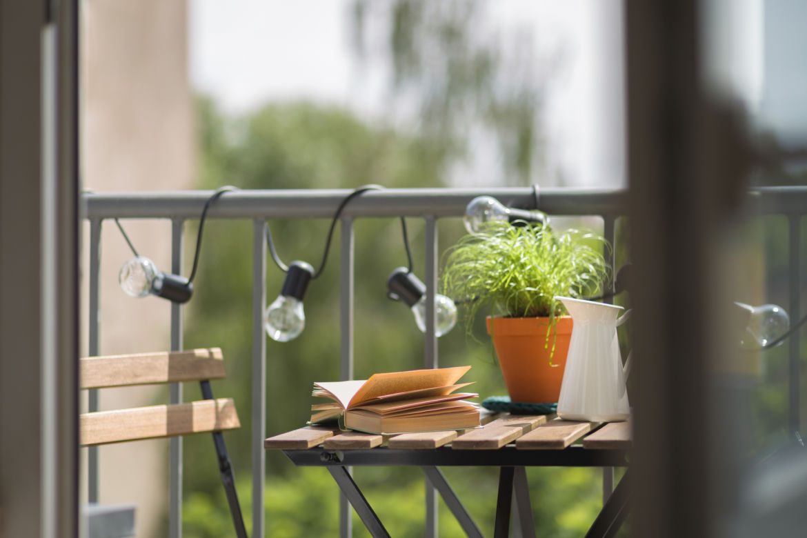 Czyszczenie balustrady metalowej krok po kroku