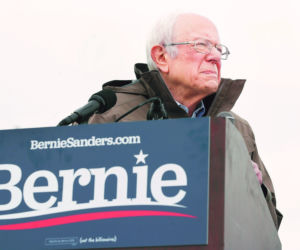 Sanders postawi na Bidena