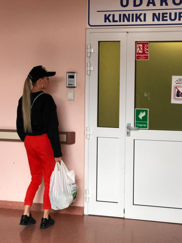 Roxi Gąska odwiedza Jacka w szpitalu