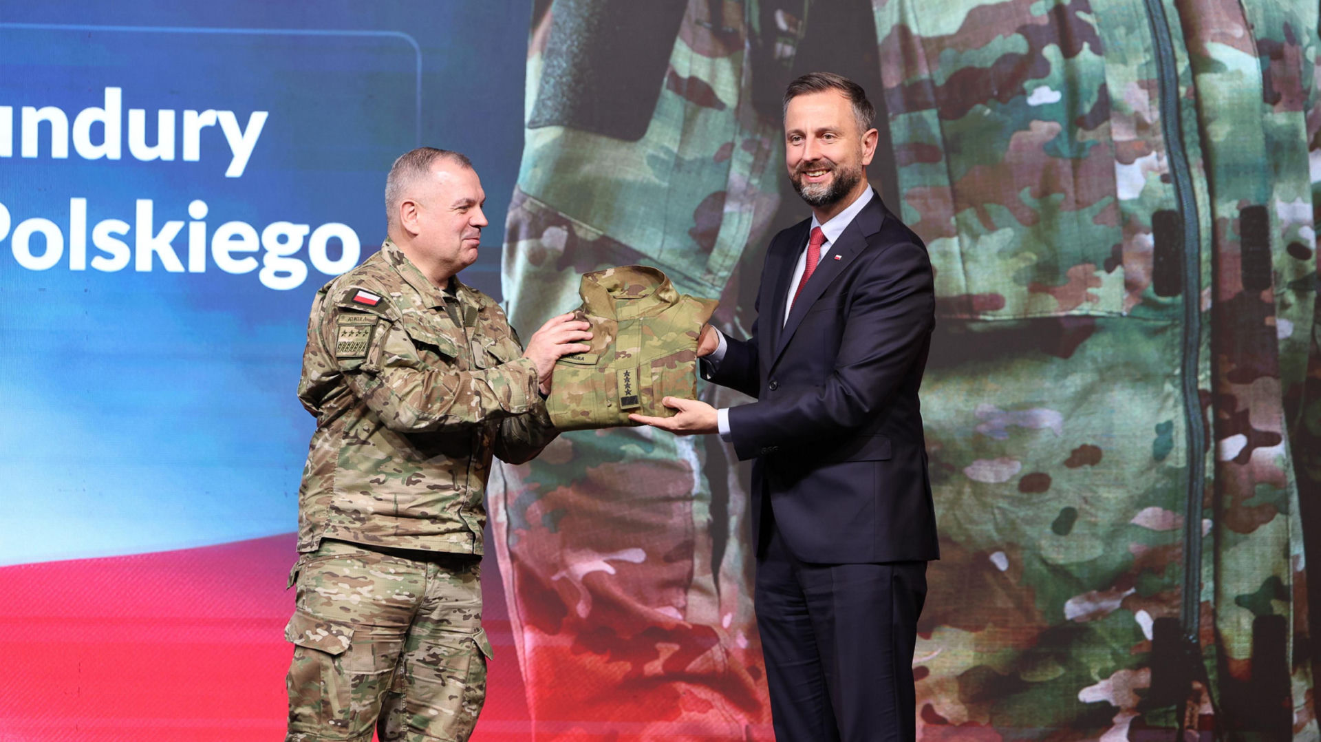 Wojsko Polskie zmienia mundury. „Ryś” zastąpi wycofywaną „Panterę” [ZDJĘCIA]