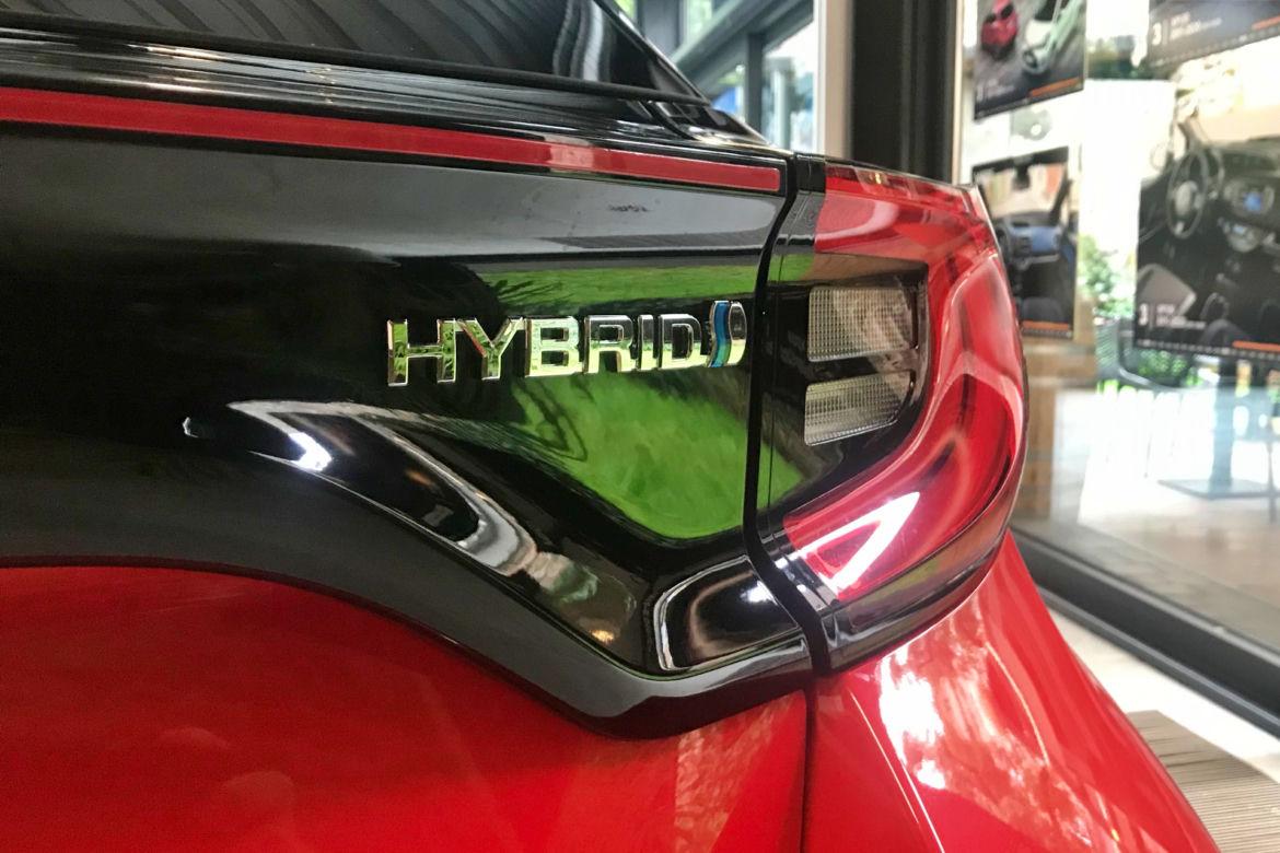 Toyota Yaris 1.5 Hybrid 116 KM e-CVT 