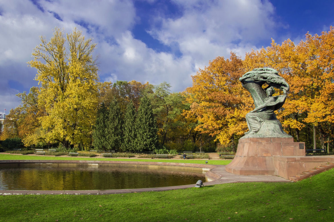 W tych parkach w Warszawie UPRAWIAJĄ SEKS. Będziesz w szoku!
