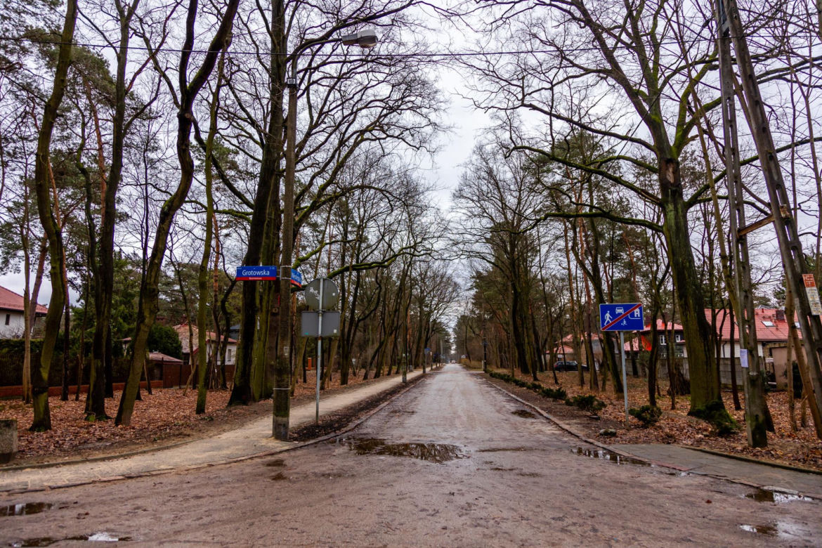 Boernerowo w Warszawie - zdjęcia drewnianego osiedla, miasta-ogrodu