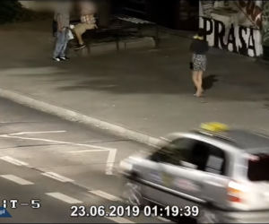Bezczelna złodziejka z Krakowa! Obrabowała śpiącego na przystanku