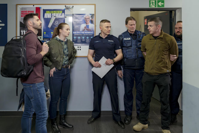 "Policjantki i Policjanci", odcinek 1387: makabryczne odkrycie w busie prowadzi policjantów na plan horroru, gdzie fikcja miesza się z przerażającą rzeczywistością